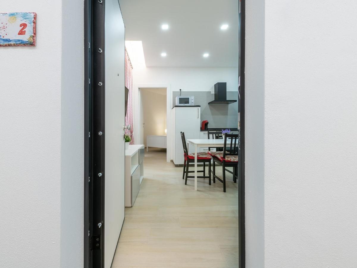 Sabamiglia Apartments Каляри Екстериор снимка